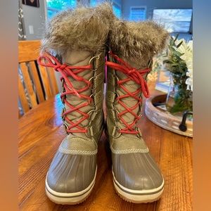 Sorel Joan of Arctic boots size 7